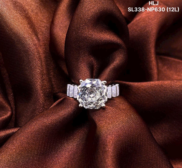 HLJR021 Aura SpiralPrism Ring – Platinum Statement Gift