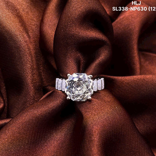 HLJR021 Aura SpiralPrism Ring – Platinum Statement Gift