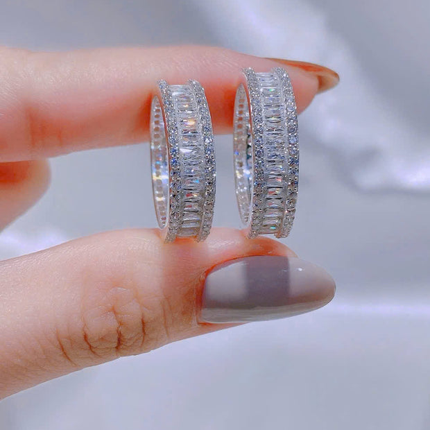 HLJR19 Aura BaguetteLuxe Ring – Platinum Anniversary Gift