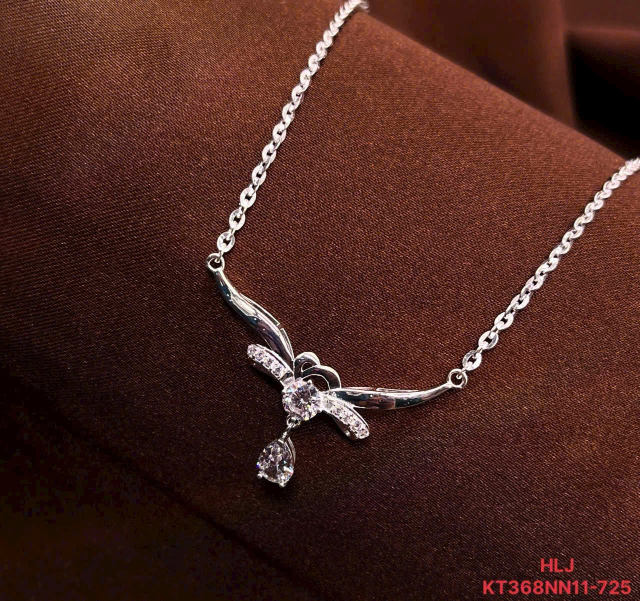 HLJN022 Lumia CelesteGraceLuxe Necklace - Platinum Statement Gift