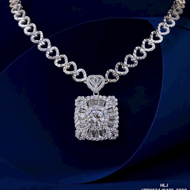 HLJN007 Lumia HeartLinkLuxe Necklace - Platinum Statement Gifts For Her