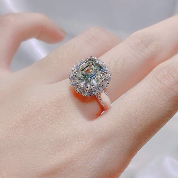 HLJR037 Aura QueenLuxe Ring – Platinum Statement Gift