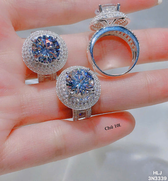HLJR033 Aura CelestialLuxe Ring – Platinum Statement Gift