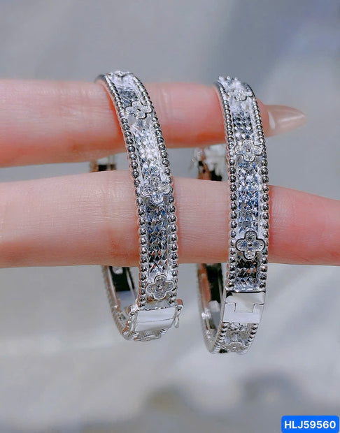 HLJB012 Nova FleurEdgeLuxe Bracelet - Platinum Statement Gift